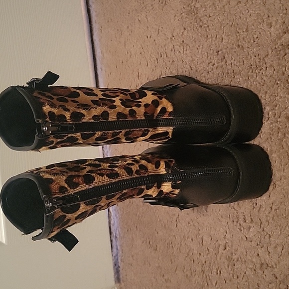 Leopard boots - Picture 4 of 4